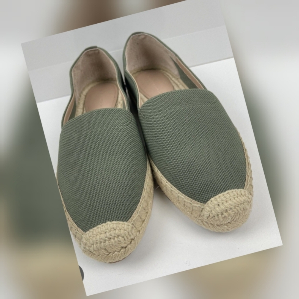 Banana Republic Olive Green Espadrille Flats